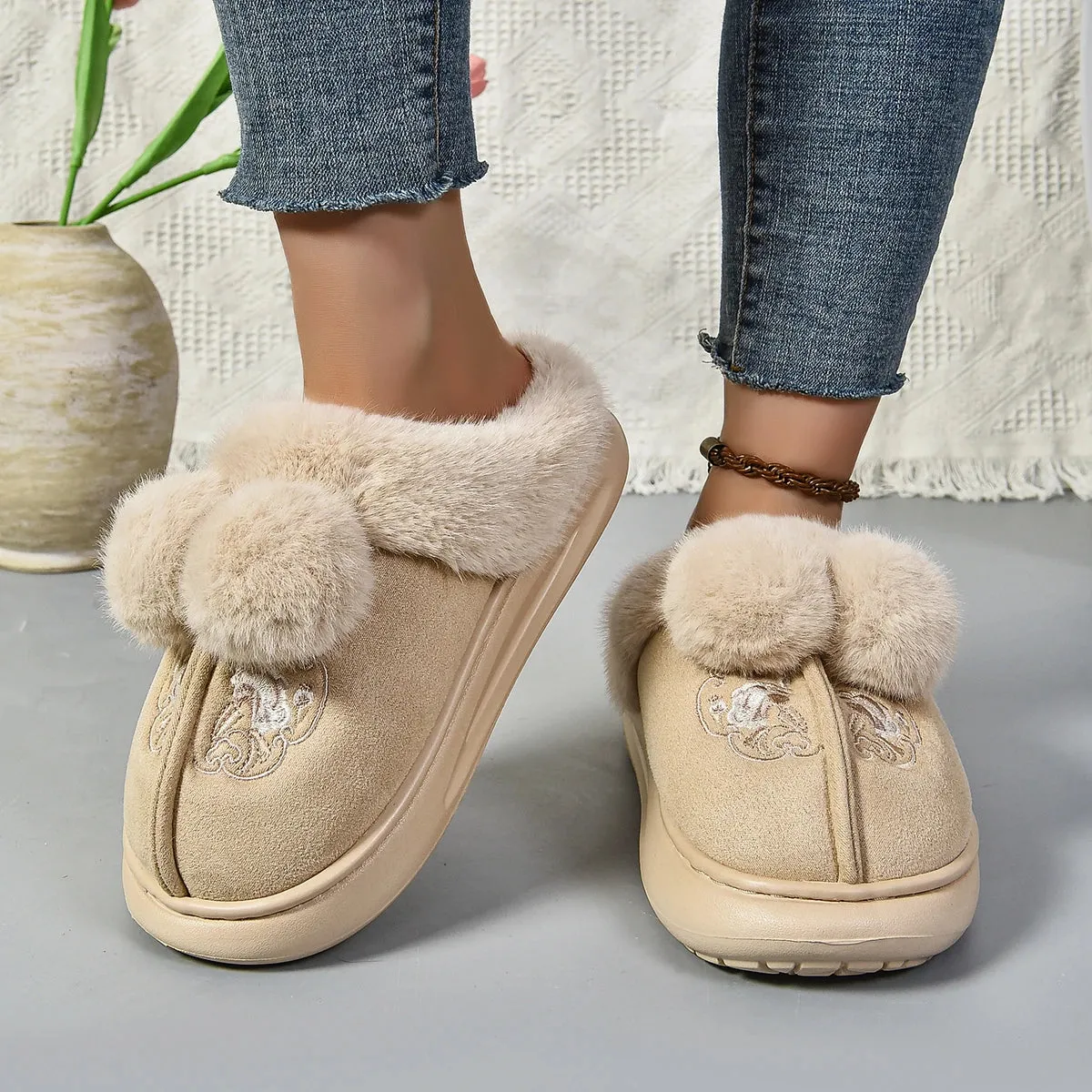 2024 Winter New Warm Women Snow Boots Indoor Comfortable Plush Shoes Platform Winter New Cute Cotton Slippers Zapatos De Mujer
