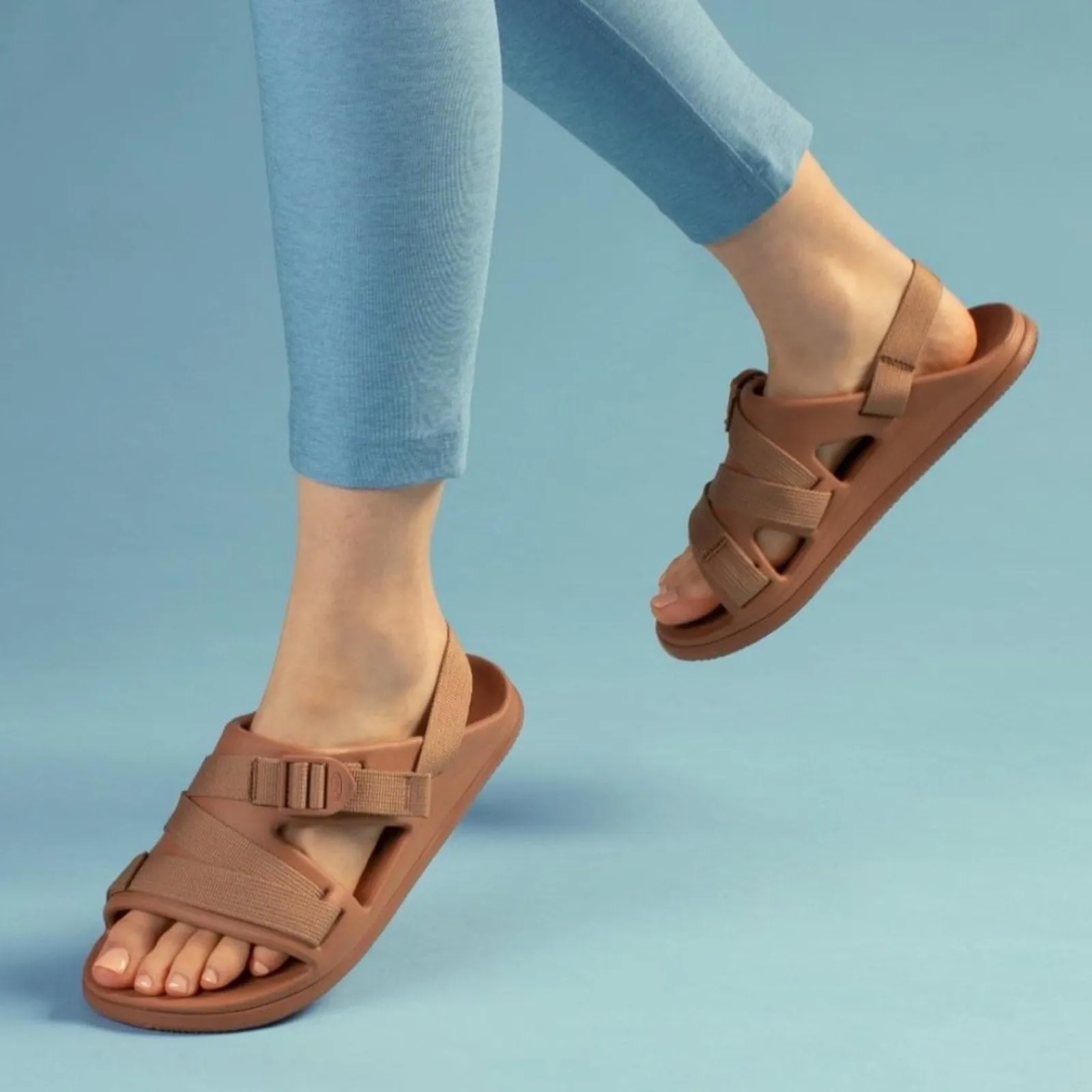 Chacos Chillos Sport Rubber Outdoors Slide Sandals (W10)