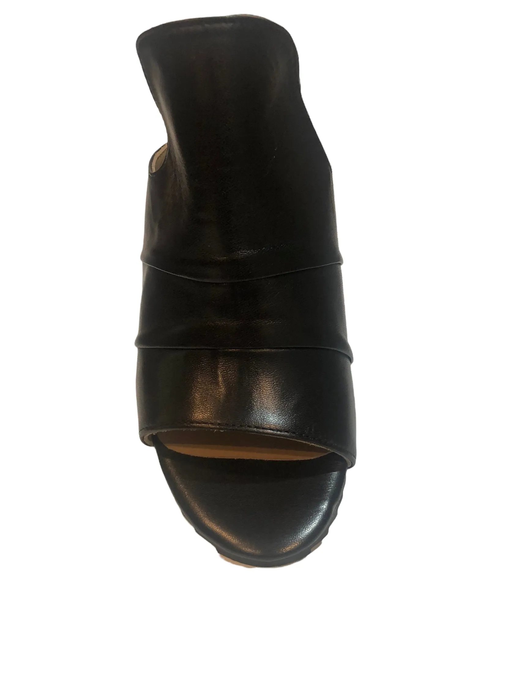 Cynthia Black Sport Sole