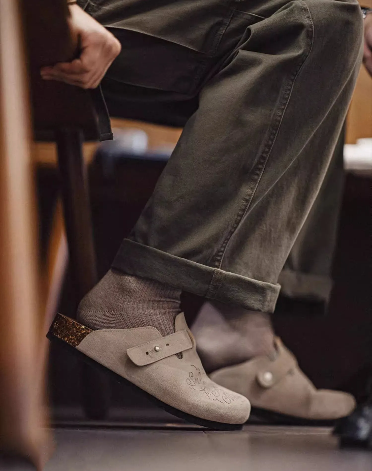 Illustration Of Mules And Half-Slippers Outerwear Cork Leather Unisex Sandal